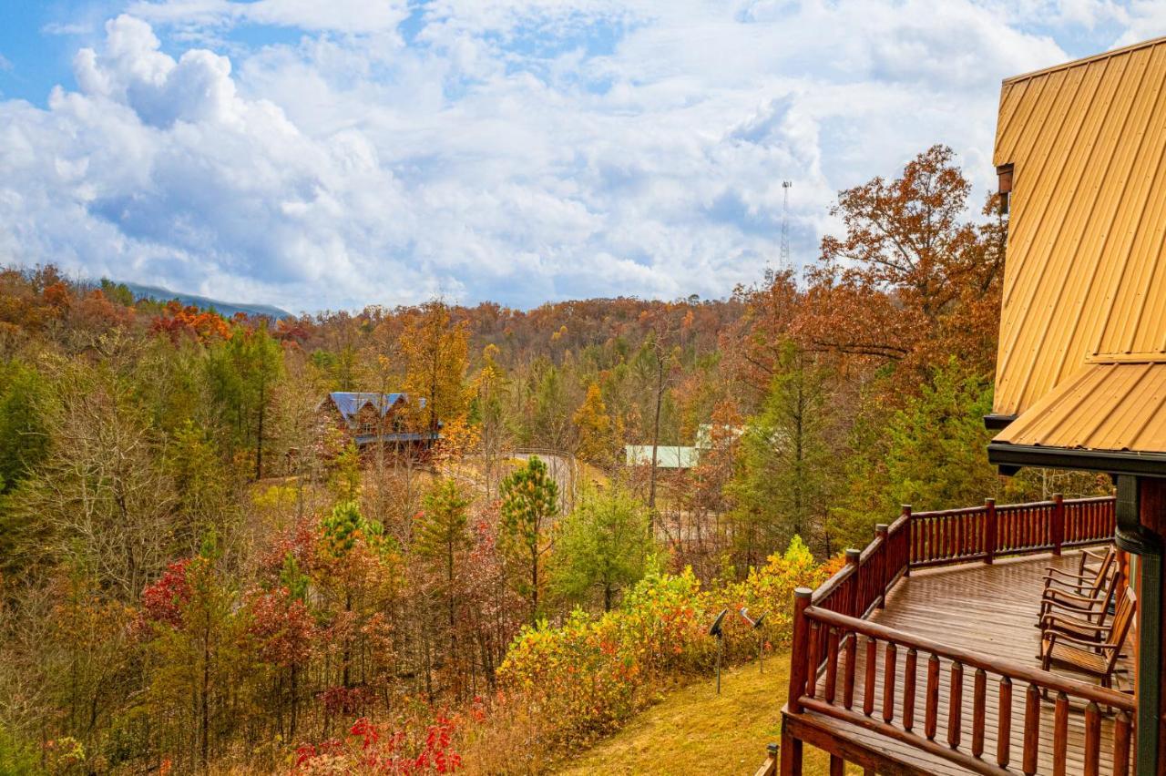 Ridge View Lodge Nature And Mountain View - Hot Tub - Firepit - Yard - Games Gatlinburg Kültér fotó
