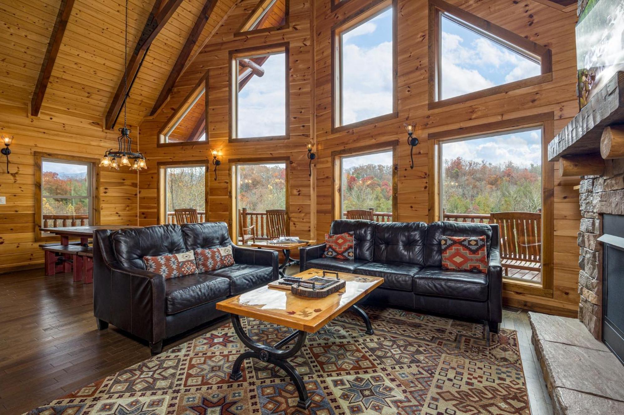 Ridge View Lodge Nature And Mountain View - Hot Tub - Firepit - Yard - Games Gatlinburg Kültér fotó