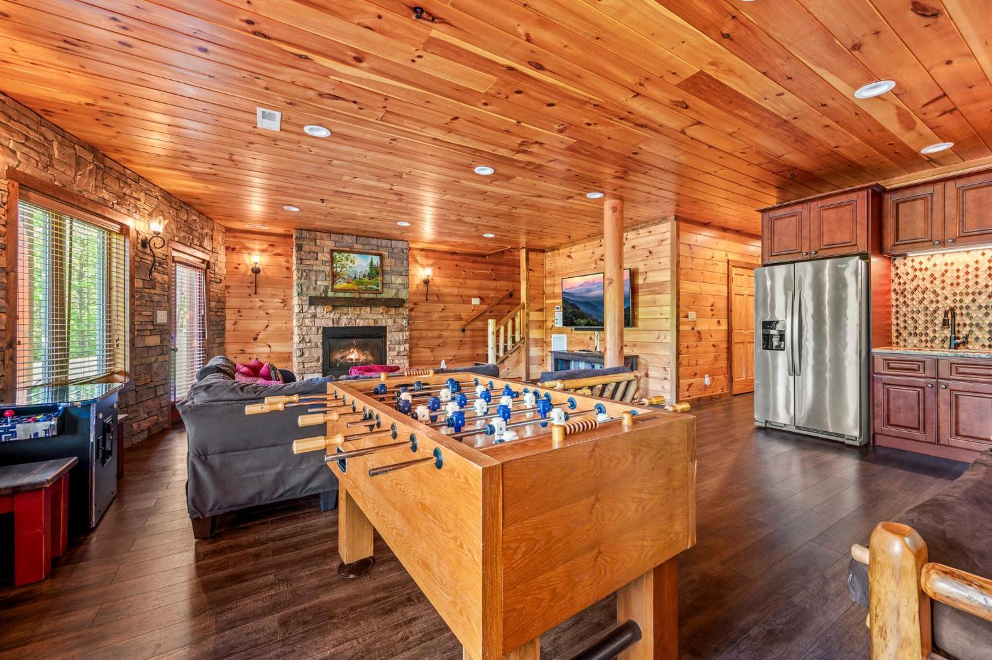 Ridge View Lodge Nature And Mountain View - Hot Tub - Firepit - Yard - Games Gatlinburg Kültér fotó