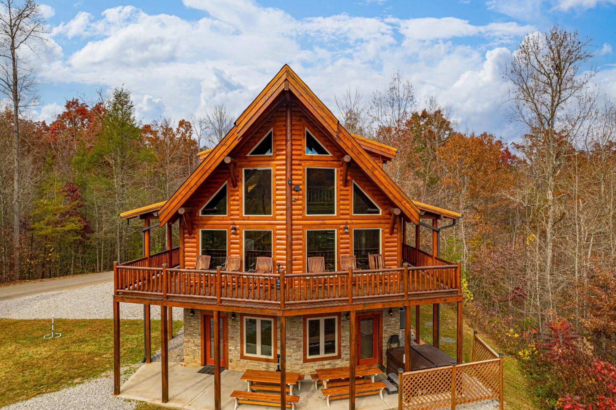 Ridge View Lodge Nature And Mountain View - Hot Tub - Firepit - Yard - Games Gatlinburg Szoba fotó