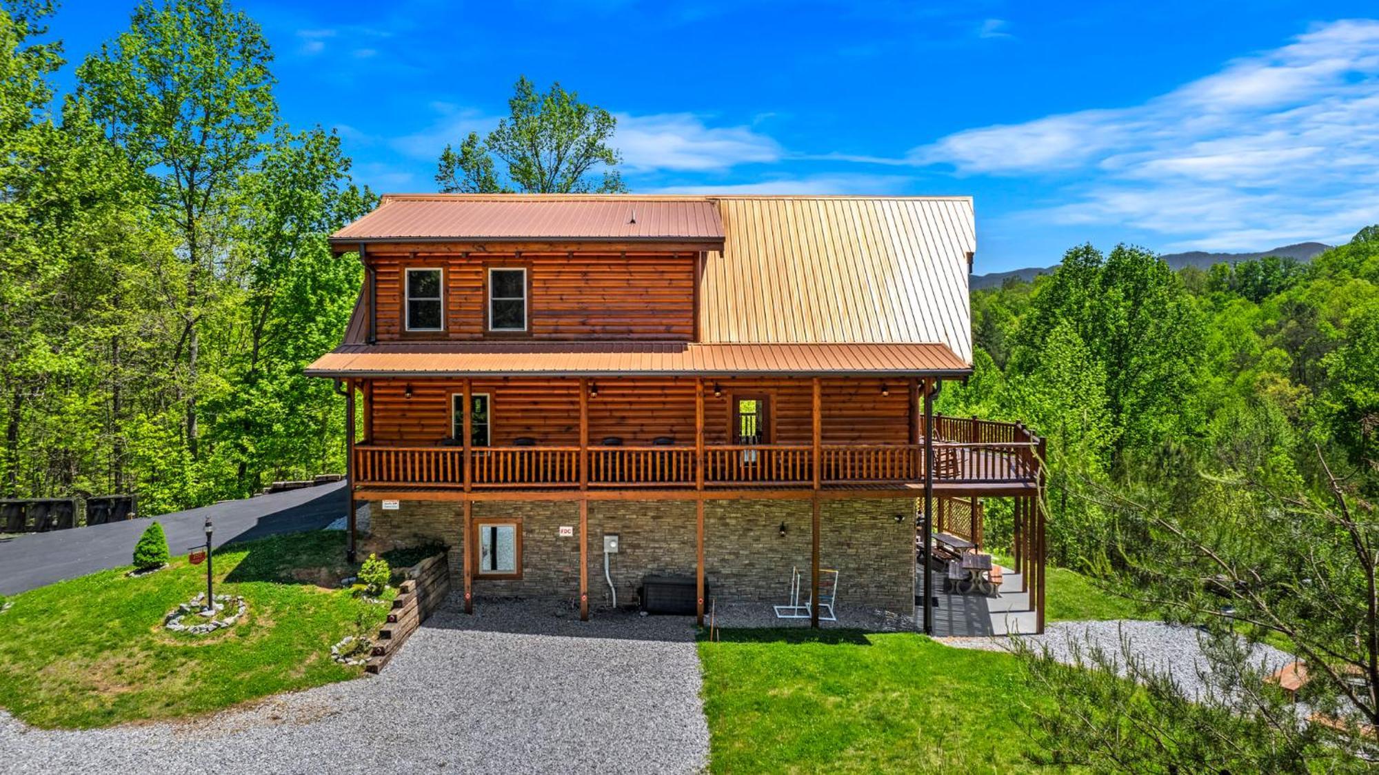 Ridge View Lodge Nature And Mountain View - Hot Tub - Firepit - Yard - Games Gatlinburg Kültér fotó