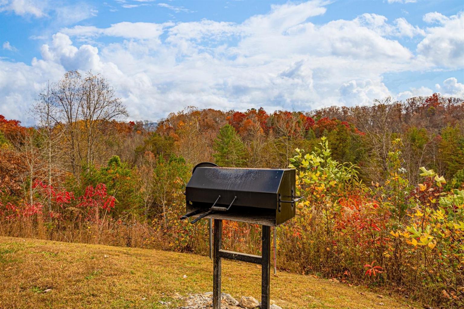 Ridge View Lodge Nature And Mountain View - Hot Tub - Firepit - Yard - Games Gatlinburg Kültér fotó