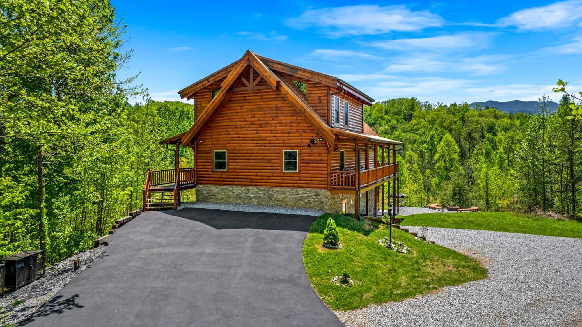 Ridge View Lodge Nature And Mountain View - Hot Tub - Firepit - Yard - Games Gatlinburg Kültér fotó