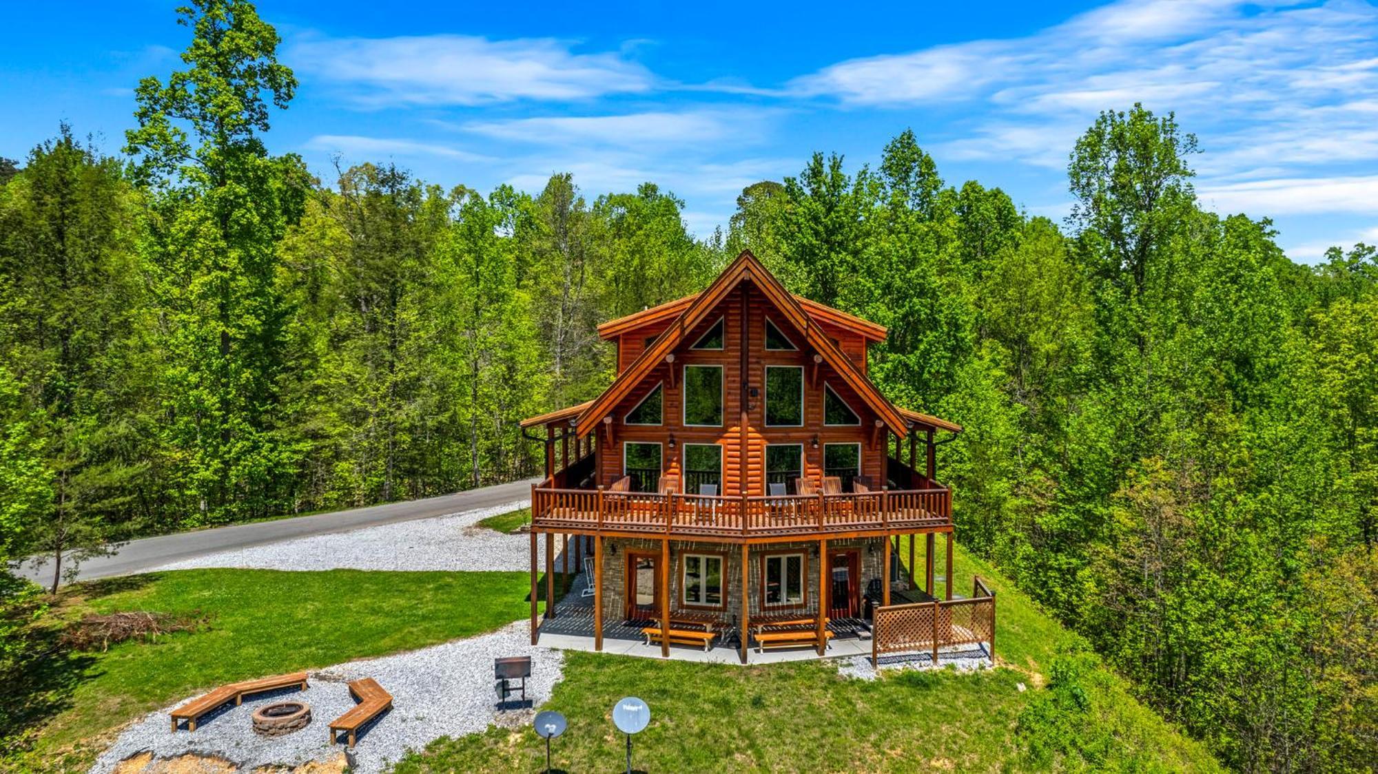 Ridge View Lodge Nature And Mountain View - Hot Tub - Firepit - Yard - Games Gatlinburg Kültér fotó
